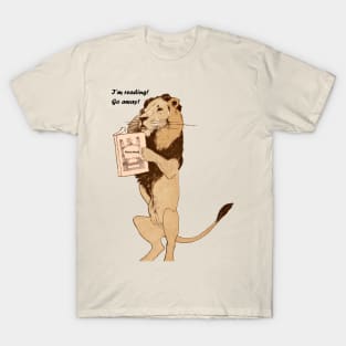 I (Lion) Is Reading T-Shirt